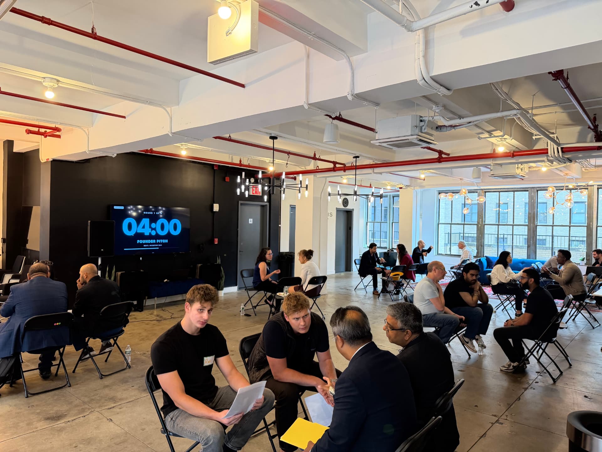 Founder pitch and investor meetings