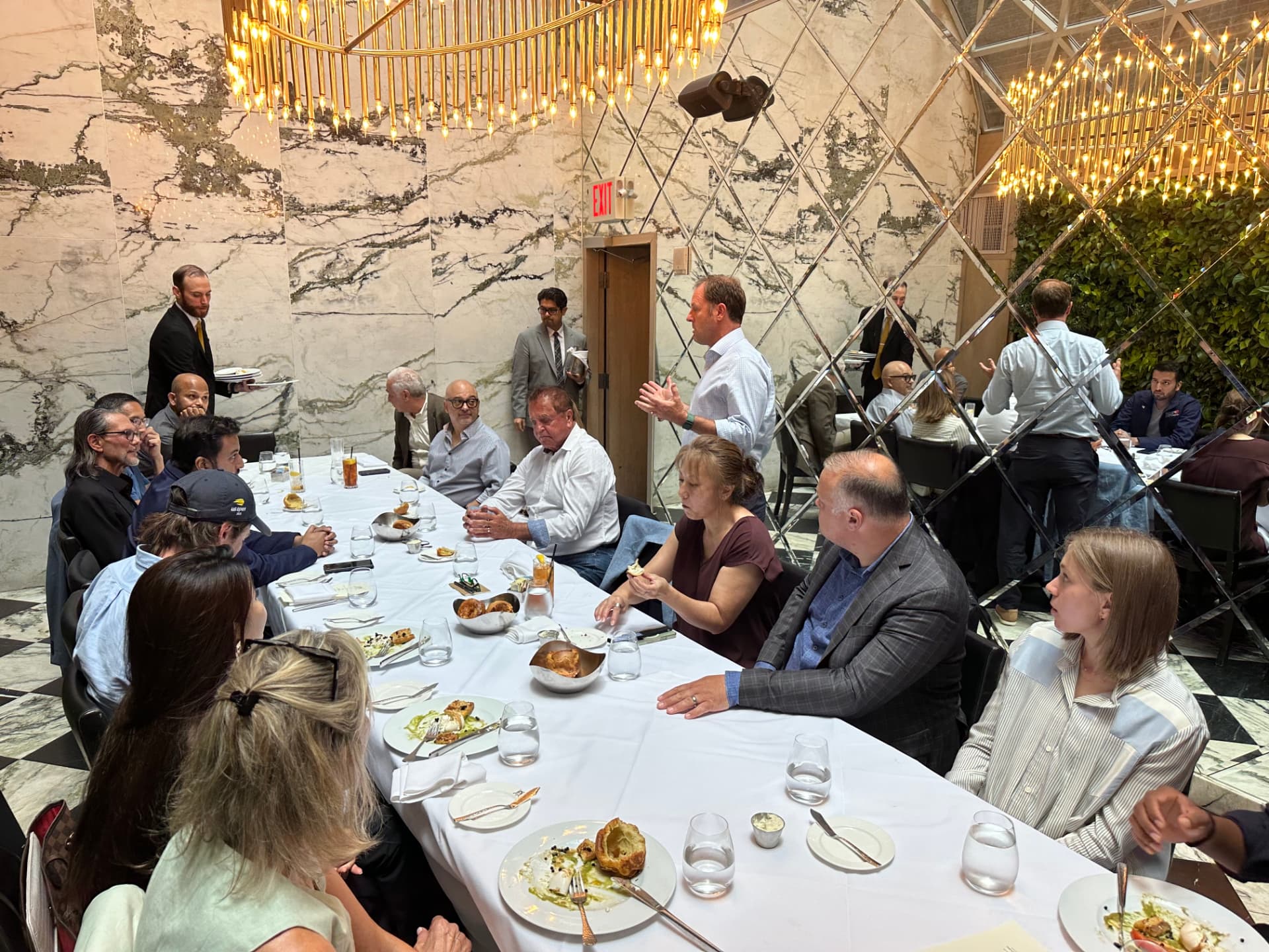 Investor dinner in a private dining room